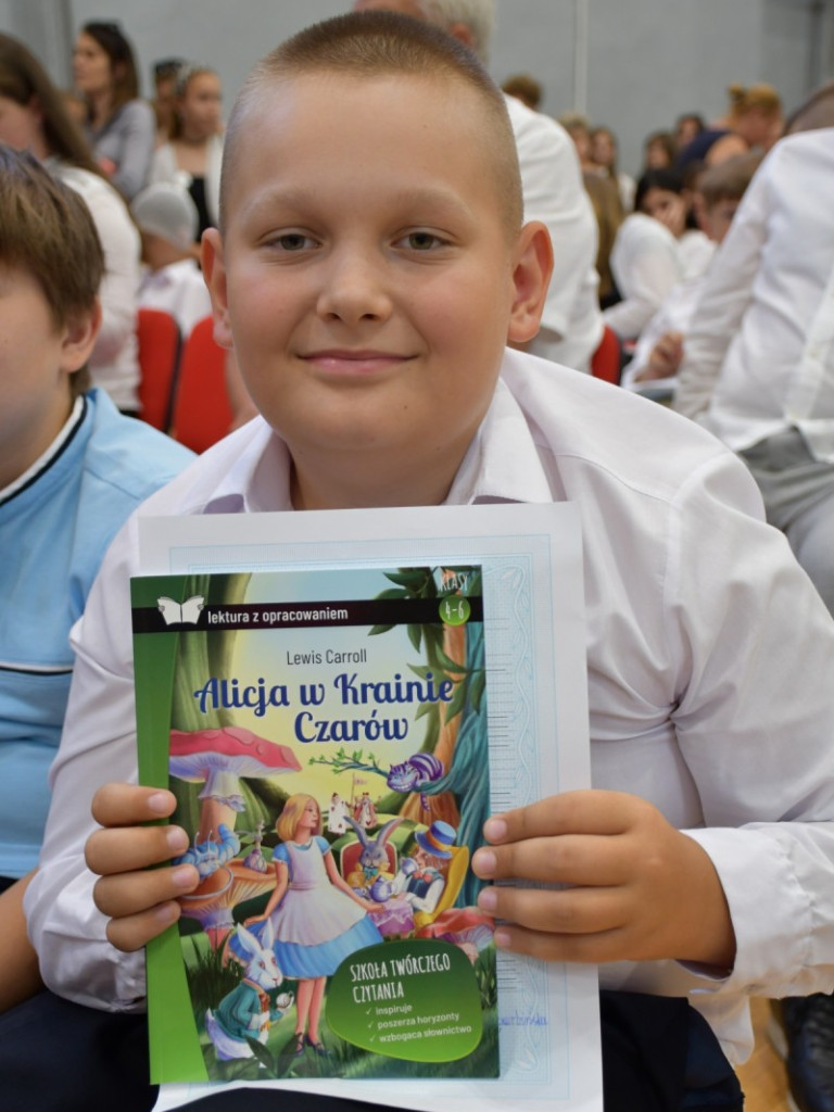 Szkoła Podstawowa nr 2 w Żyrardowie. Ostatni dzwonek przed wakacjami