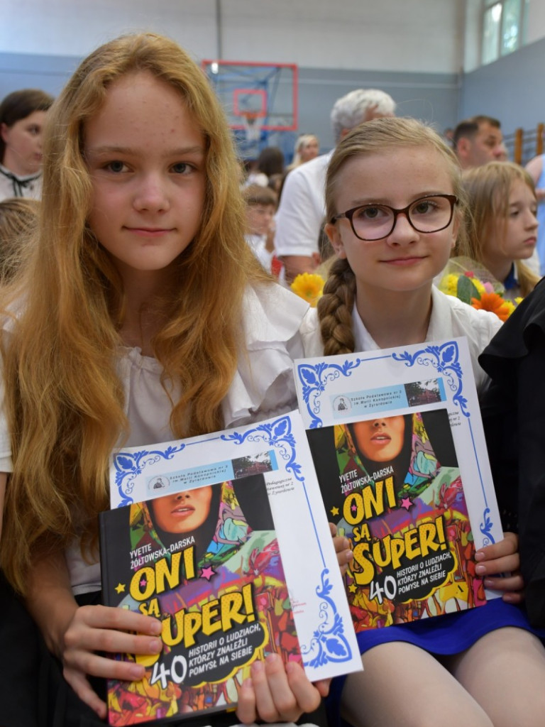 Szkoła Podstawowa nr 2 w Żyrardowie. Ostatni dzwonek przed wakacjami