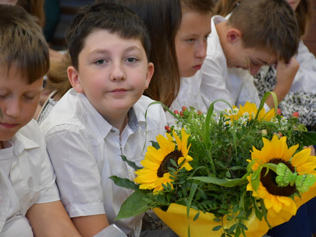 Szkoła Podstawowa nr 2 w Żyrardowie. Ostatni dzwonek przed wakacjami