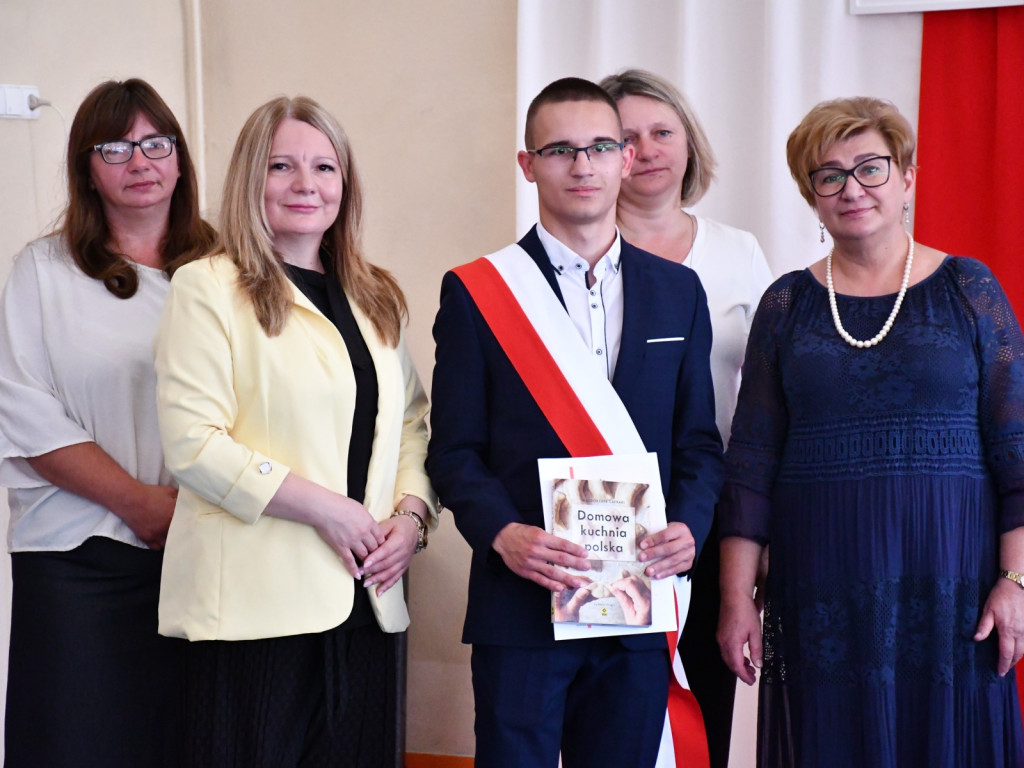 Zespół Szkół nr 2 w Żyrardowie rozpoczął wakacje