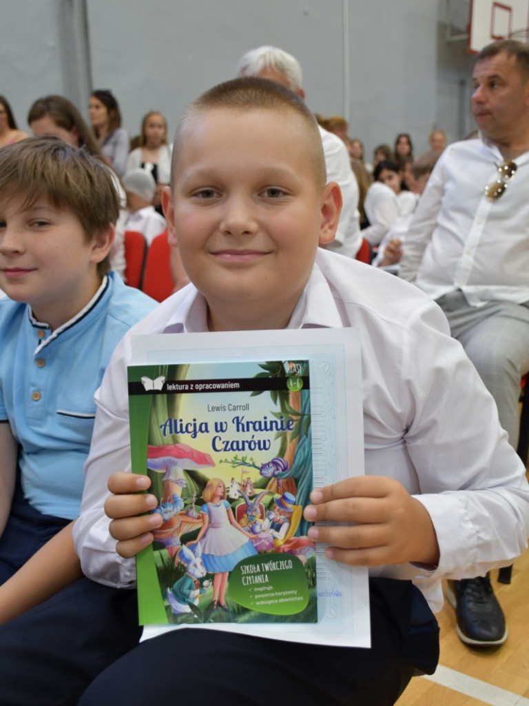 Szkoła Podstawowa nr 2 w Żyrardowie. Ostatni dzwonek przed wakacjami