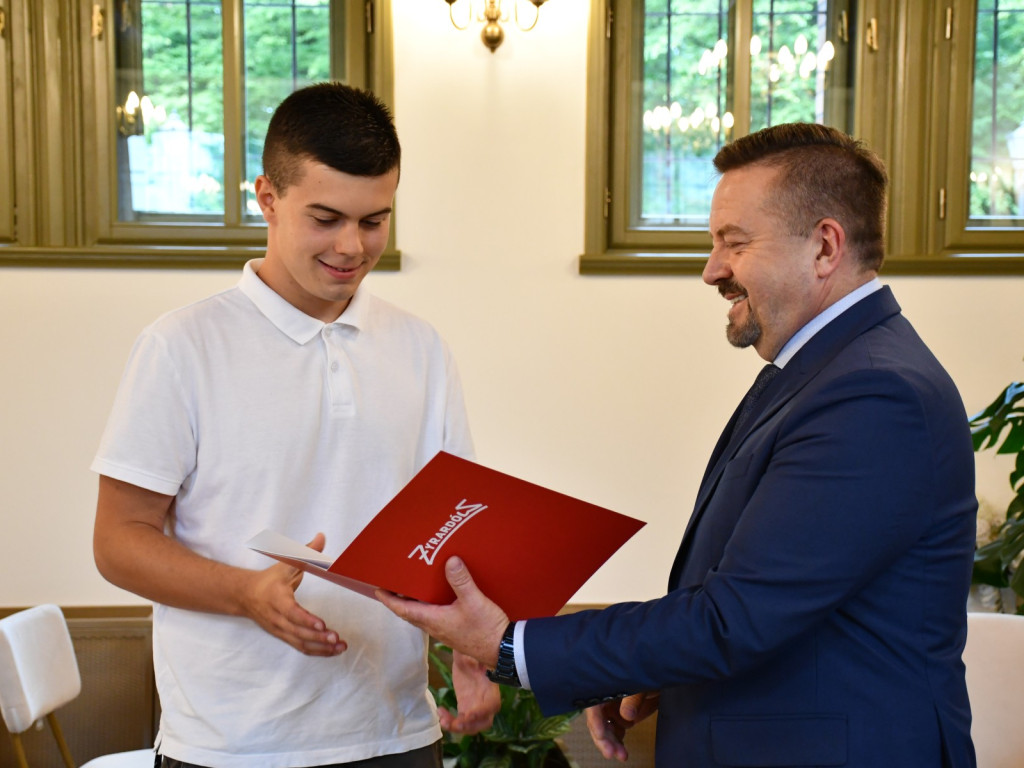 Poznajmy laureatów stypendiów im.Filipa de Girarda