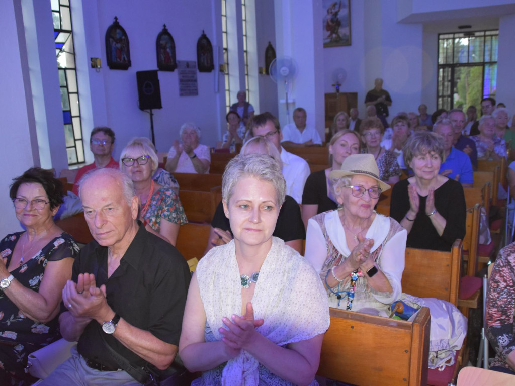 Jest jeden taki niepowtarzalny wieczór w Międzyborowie