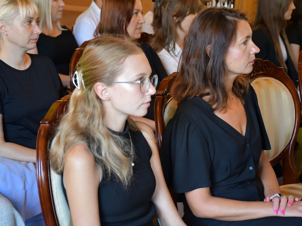 Wyróżniono wybitnych absolwentów klas VIII