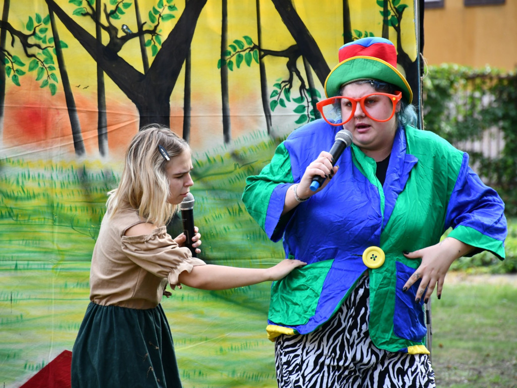 Piknik z biblioteką. Przedszkolaki na tropie literkowej afery