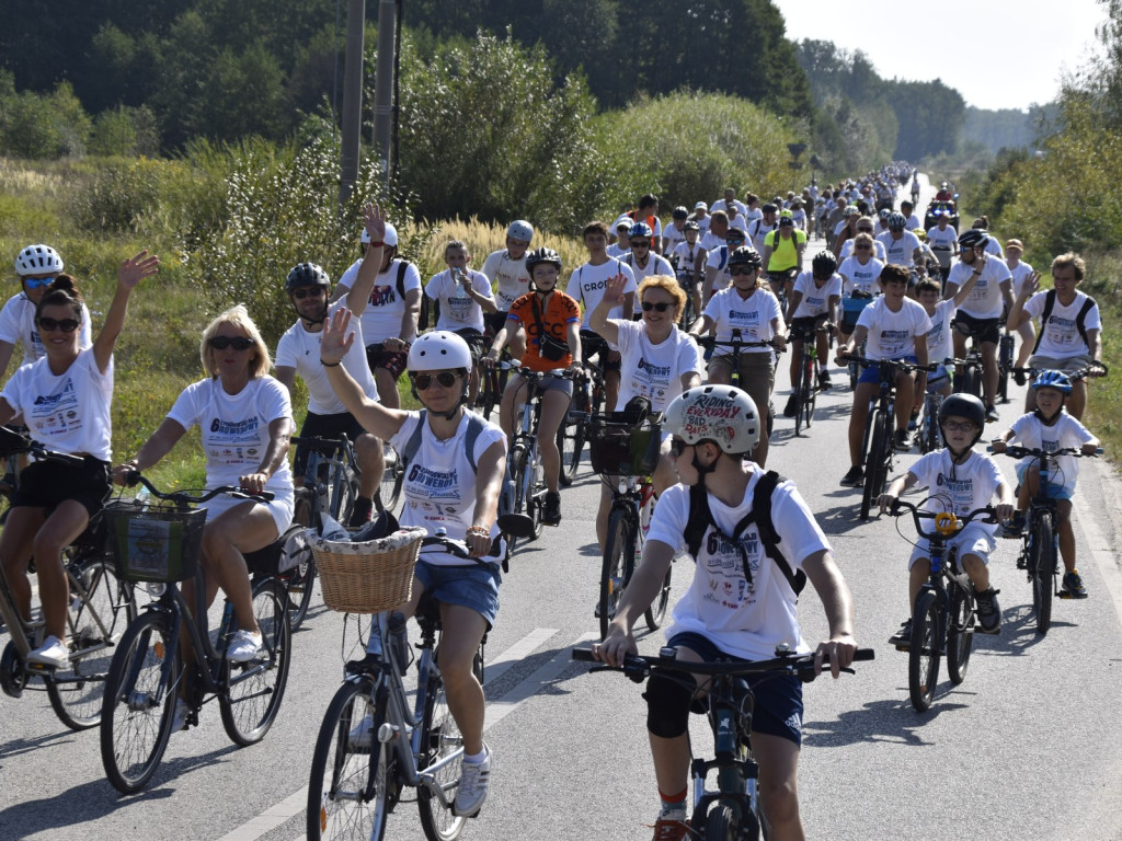 500 osób pojechało w rowerowym festiwalu radości