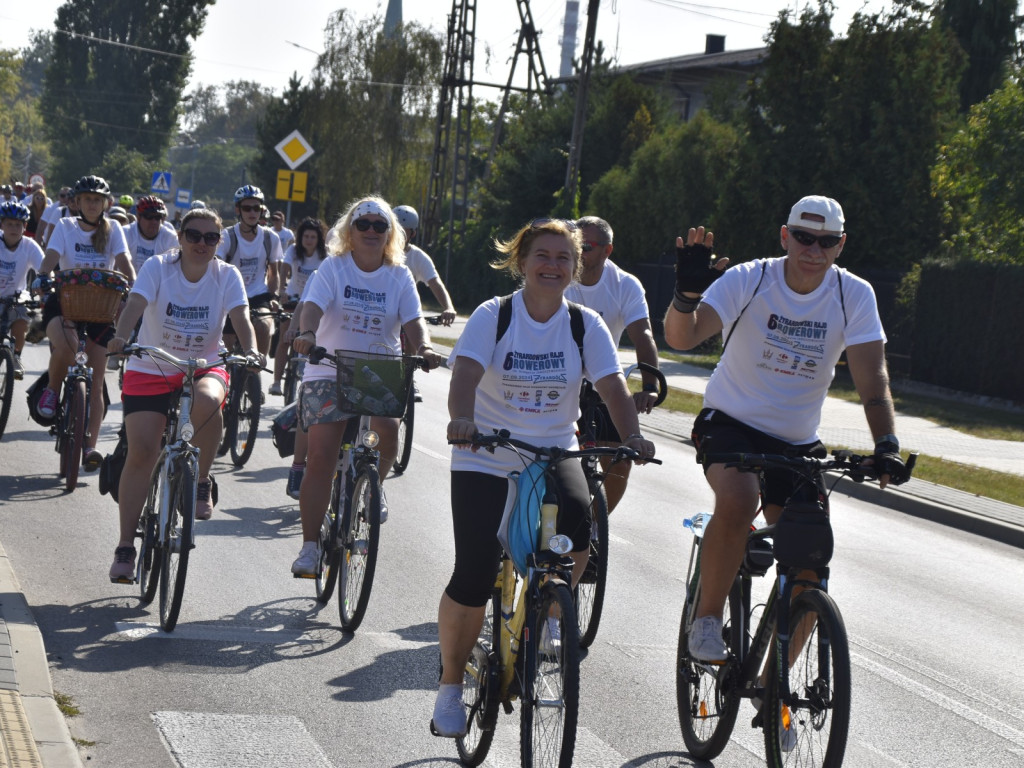 500 osób pojechało w rowerowym festiwalu radości