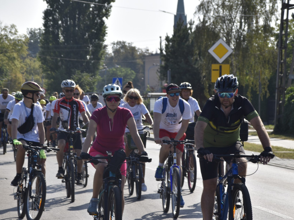 500 osób pojechało w rowerowym festiwalu radości