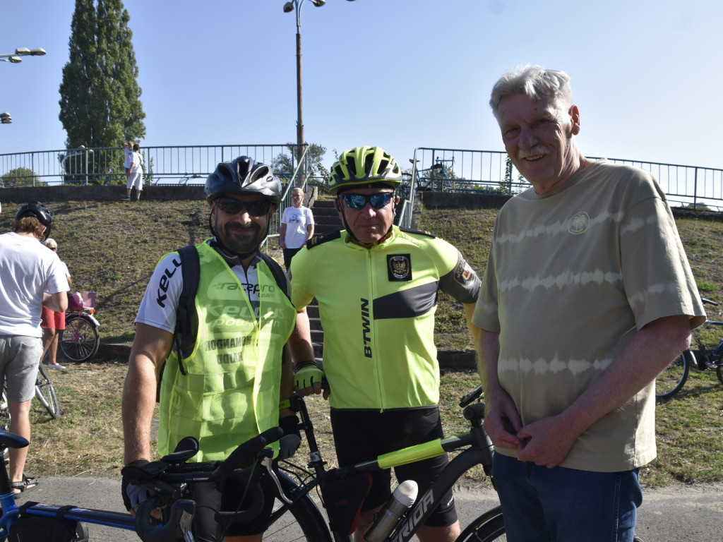 500 osób pojechało w rowerowym festiwalu radości