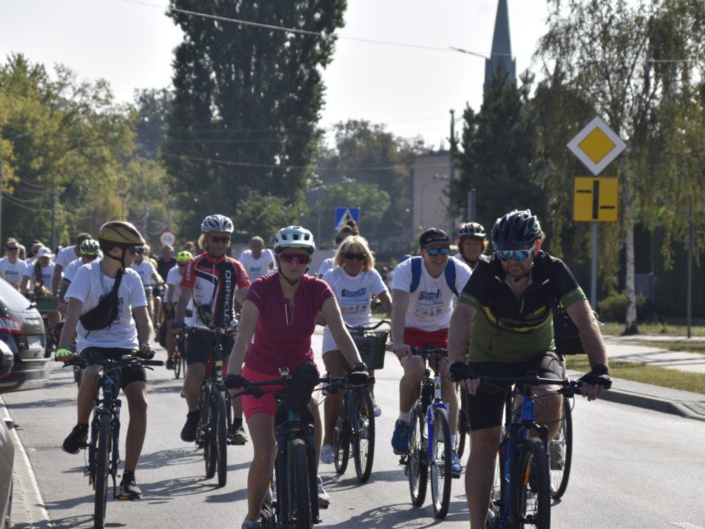 500 osób pojechało w rowerowym festiwalu radości