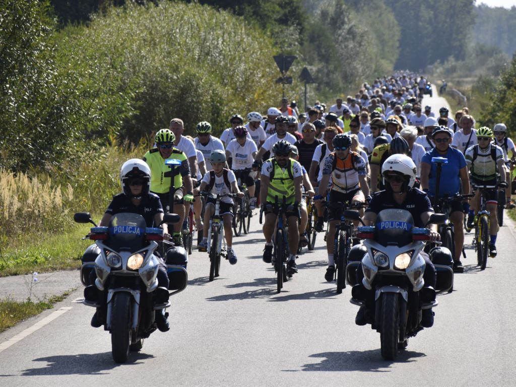 500 osób pojechało w rowerowym festiwalu radości