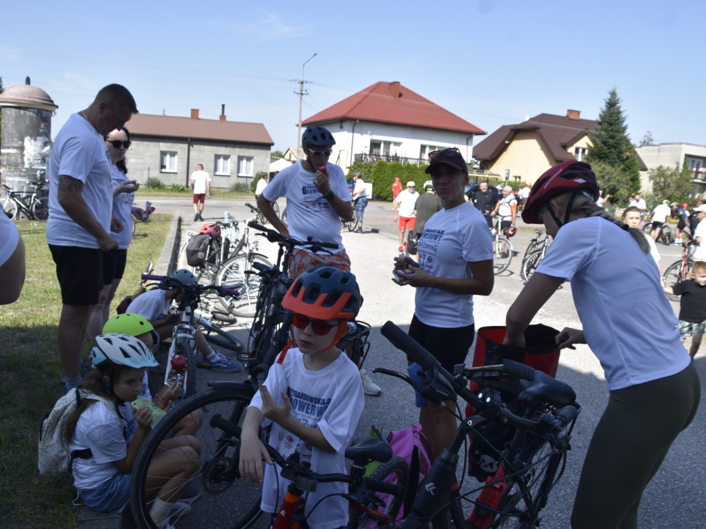 500 osób pojechało w rowerowym festiwalu radości