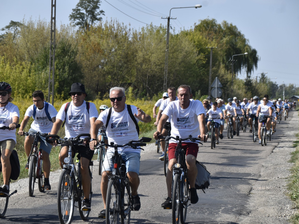 500 osób pojechało w rowerowym festiwalu radości