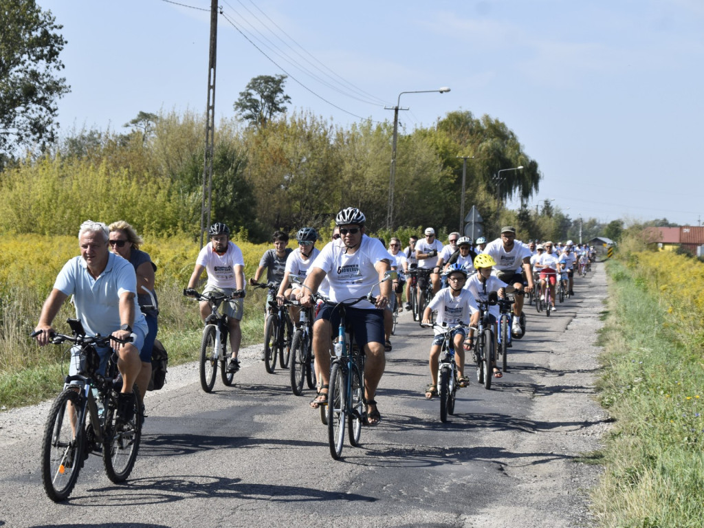 500 osób pojechało w rowerowym festiwalu radości