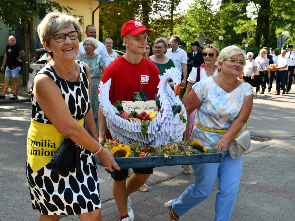 Dożynki w Puszczy Mariańskiej. Święto plonów i wspólna zabawa