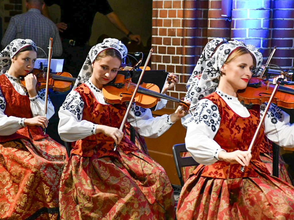 Piękny koncert Zespołu Mazowsze w żyrardowskiej farze