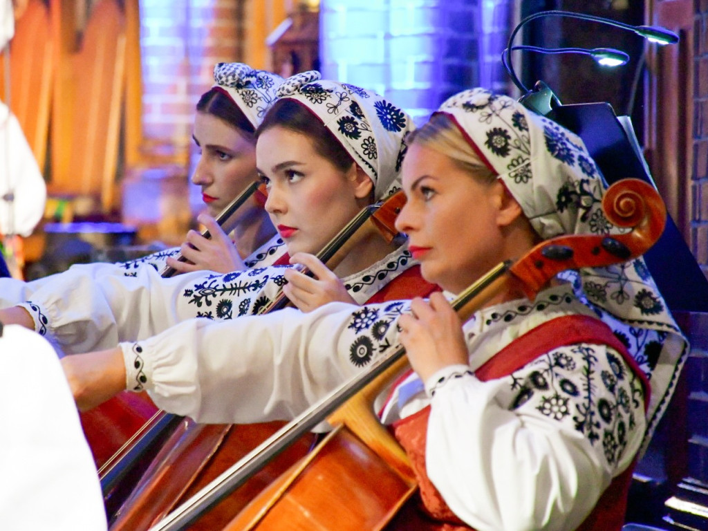 Piękny koncert Zespołu Mazowsze w żyrardowskiej farze