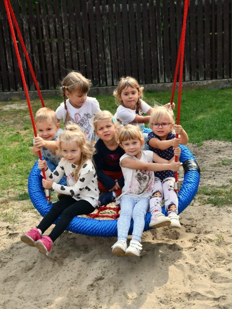 Radość przedszkolaków. Nowe place zabaw w Miejskim Przedszkolu nr 5 już otwarte!