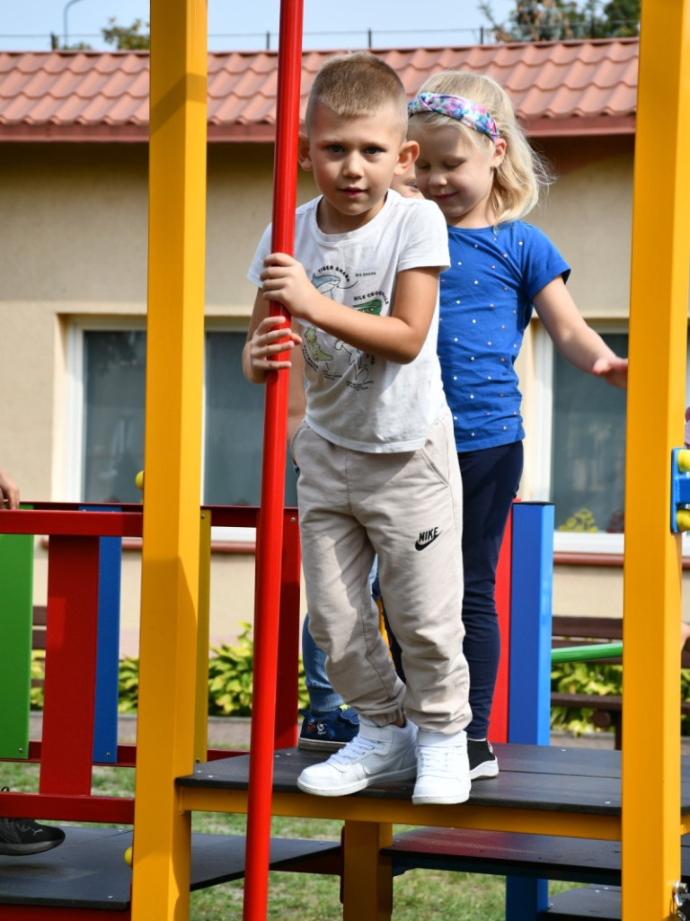 Radość przedszkolaków. Nowe place zabaw w Miejskim Przedszkolu nr 5 już otwarte!