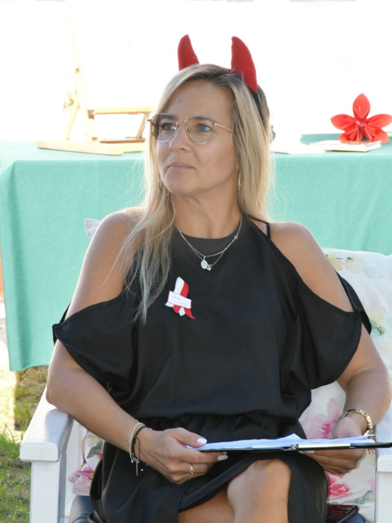Plenerowe Narodowe Czytanie w DPS