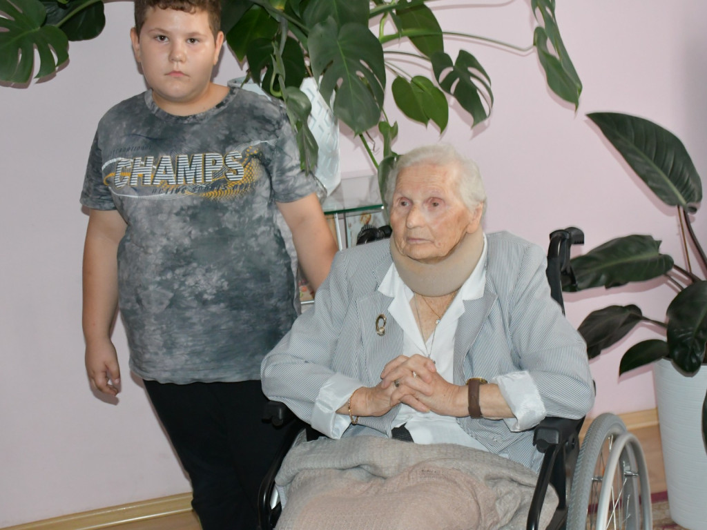 Pani Helena skończyła 100 lat i jest szczęśliwa