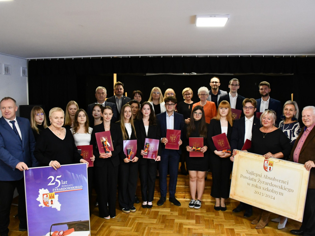 Powiat Żyrardowski nagrodził najlepszych absolwentów