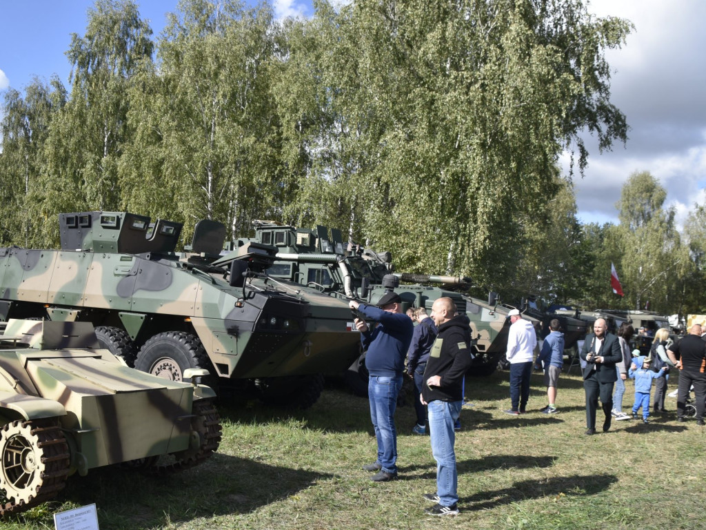 Wielki hołd bohaterom poległym na Ziemi Jaktorowskiej