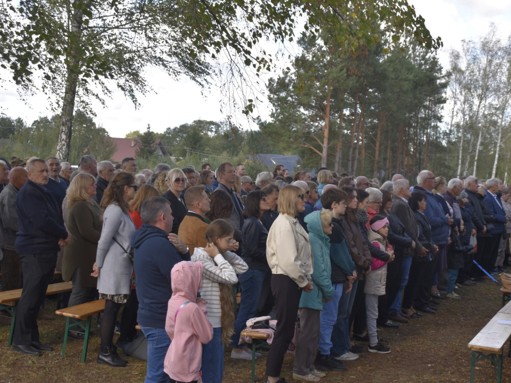 Wielki hołd bohaterom poległym na Ziemi Jaktorowskiej