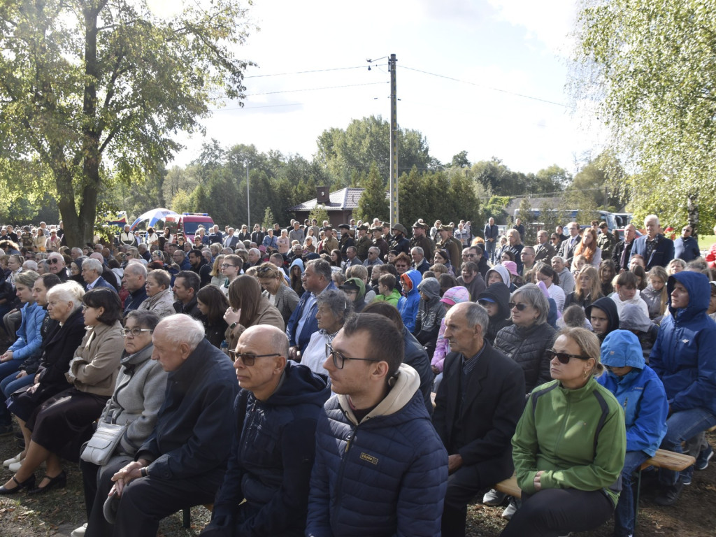 Wielki hołd bohaterom poległym na Ziemi Jaktorowskiej