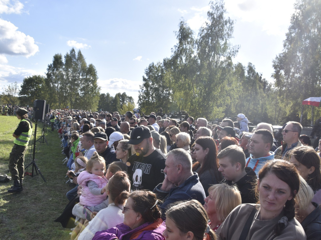 Wielki hołd bohaterom poległym na Ziemi Jaktorowskiej