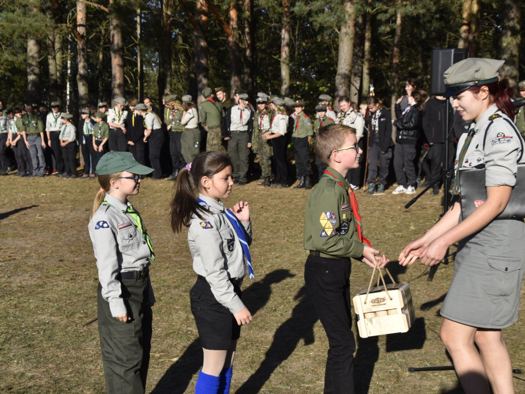 Wielki hołd bohaterom poległym na Ziemi Jaktorowskiej