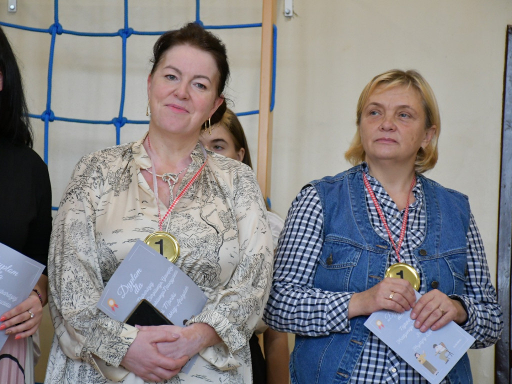Uczniowska Niespodzianka na Dzień Edukacji Narodowej w SP nr 7