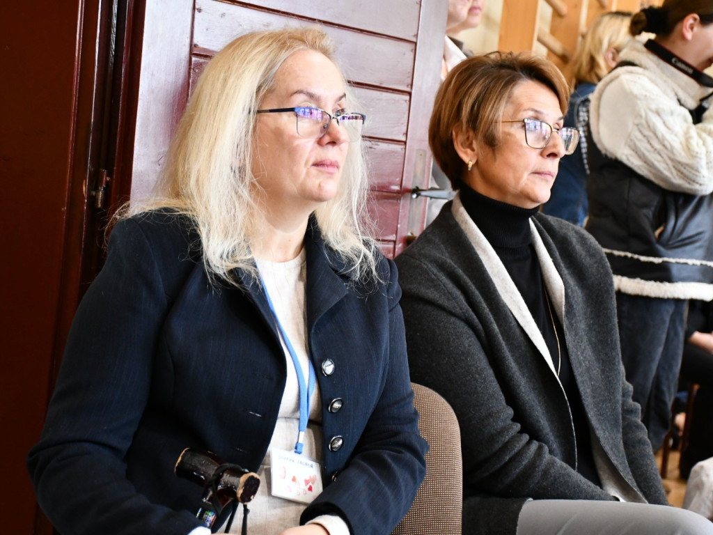 Uczniowska Niespodzianka na Dzień Edukacji Narodowej w SP nr 7