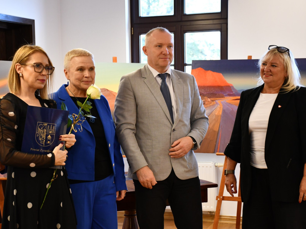 Powiatowy Dzień Edukacji Narodowej. Uznanie i podziękowania dla dyrektorów i nauczycieli