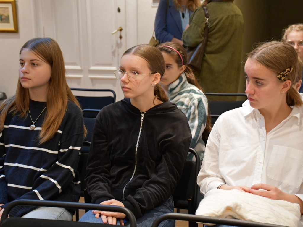 Sukces młodych artystów w międzynarodowym konkursie plastycznym