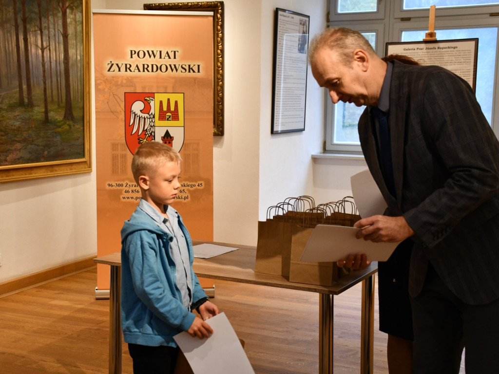 Sukces młodych artystów w międzynarodowym konkursie plastycznym