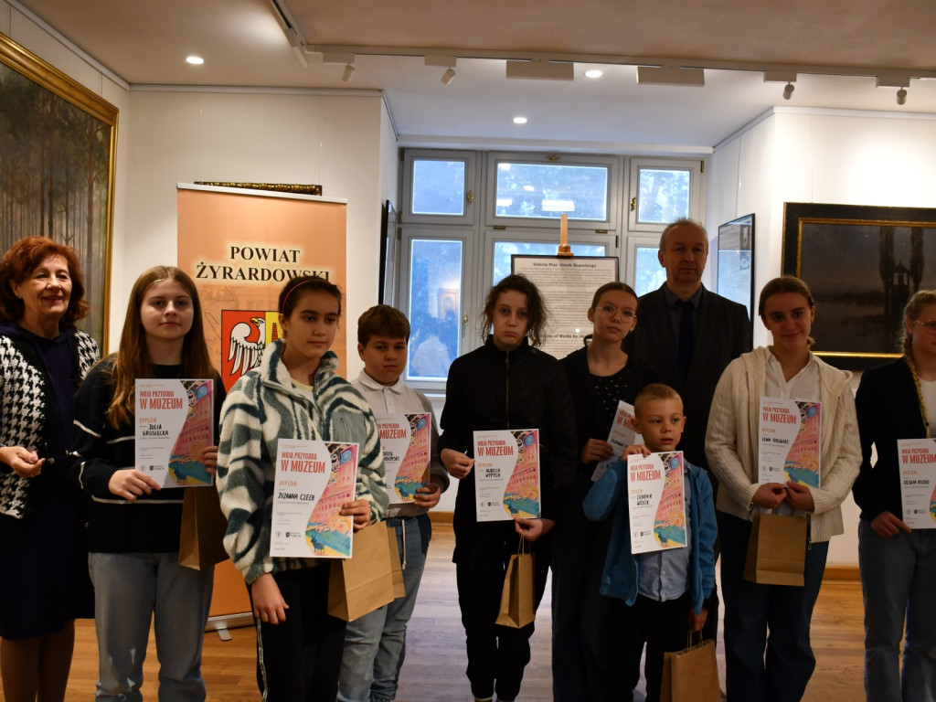 Sukces młodych artystów w międzynarodowym konkursie plastycznym