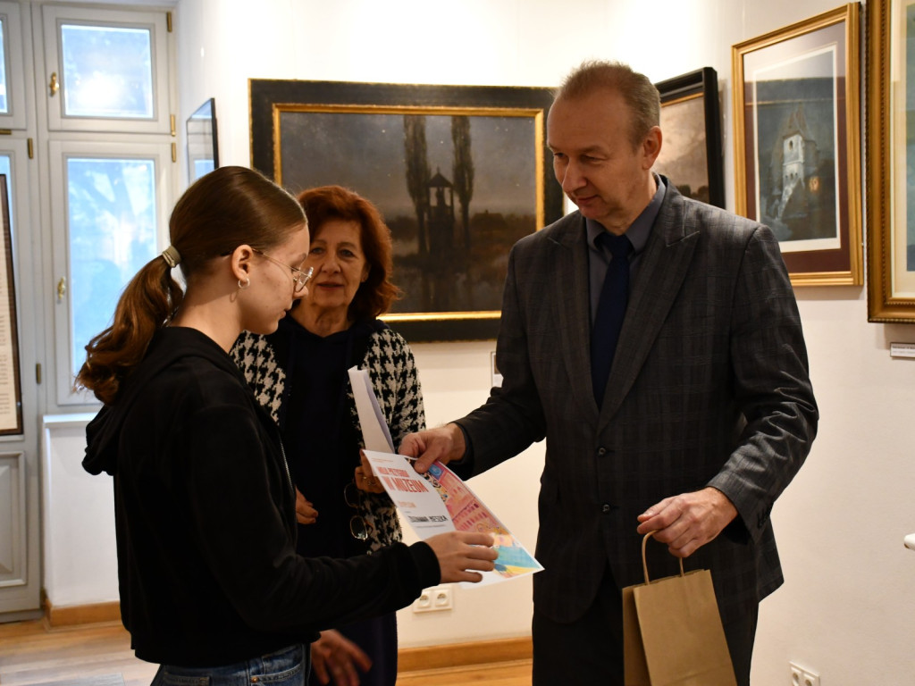 Sukces młodych artystów w międzynarodowym konkursie plastycznym