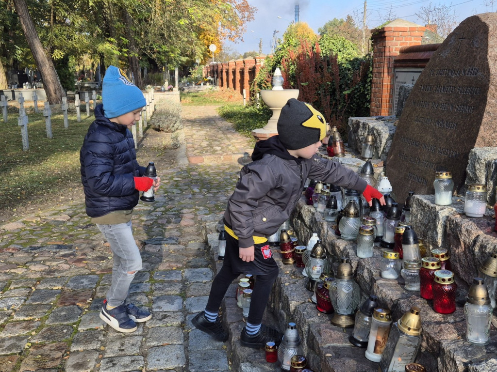 Przedszkolaki uczą się patriotyzmu i szacunku dla historii