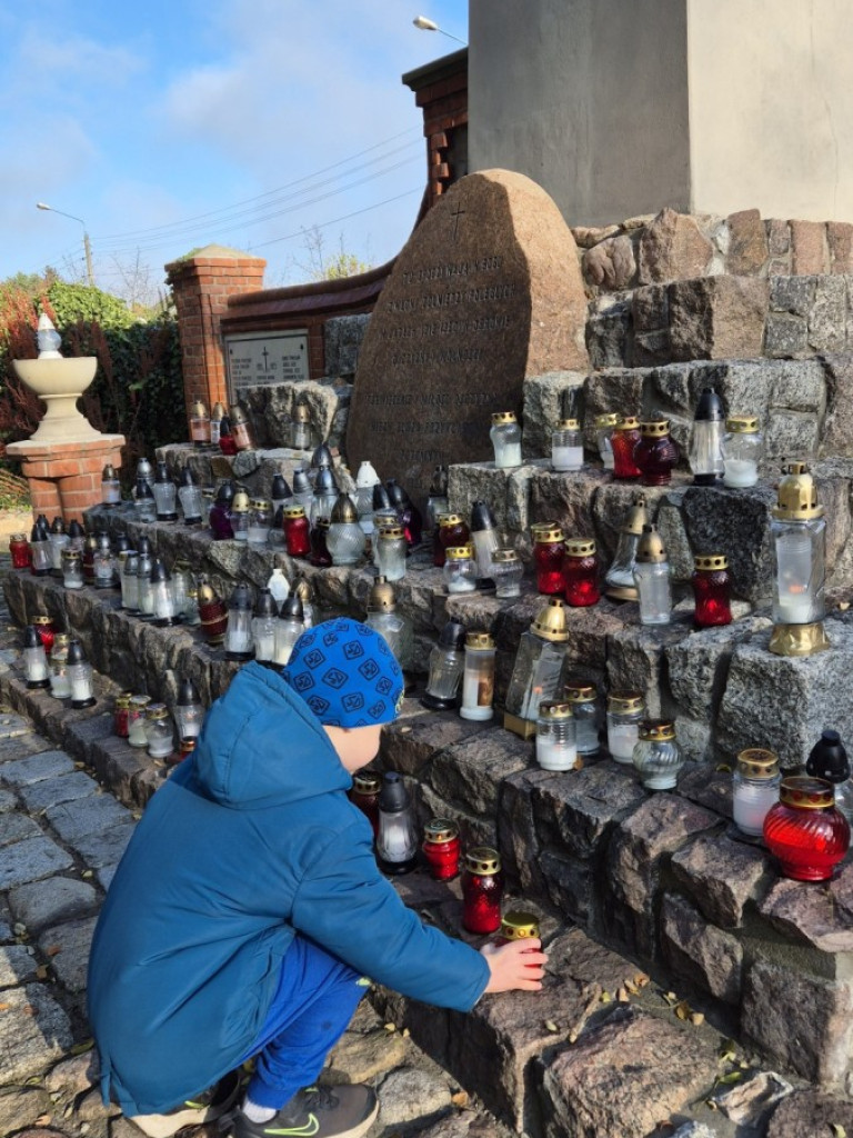 Przedszkolaki uczą się patriotyzmu i szacunku dla historii