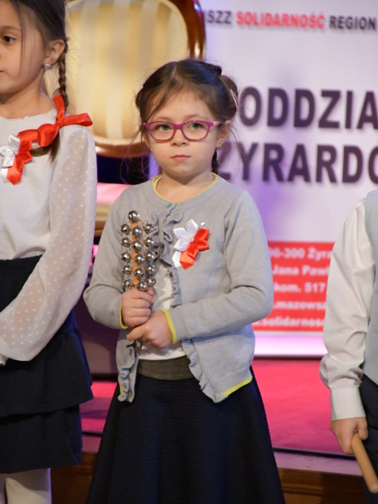 Muzyczna lekcja patriotyzmu - młodzi artyści zachwycili w Resursie