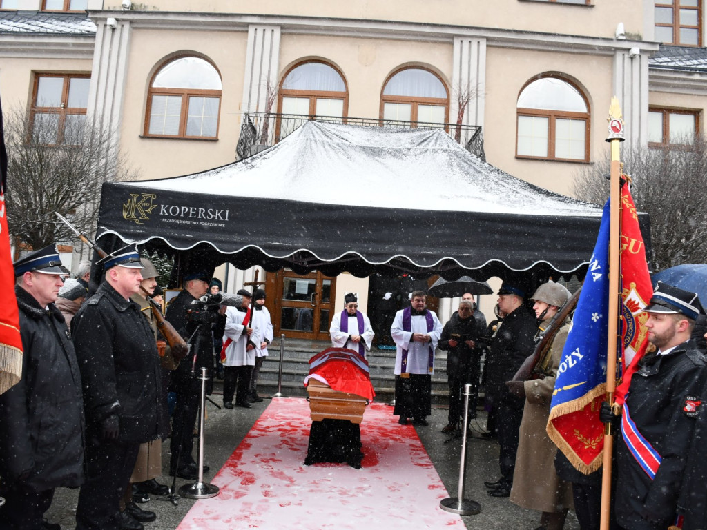 Burmistrza Józefa Grzegorza Kurek żegnało ponad tysiąc osób