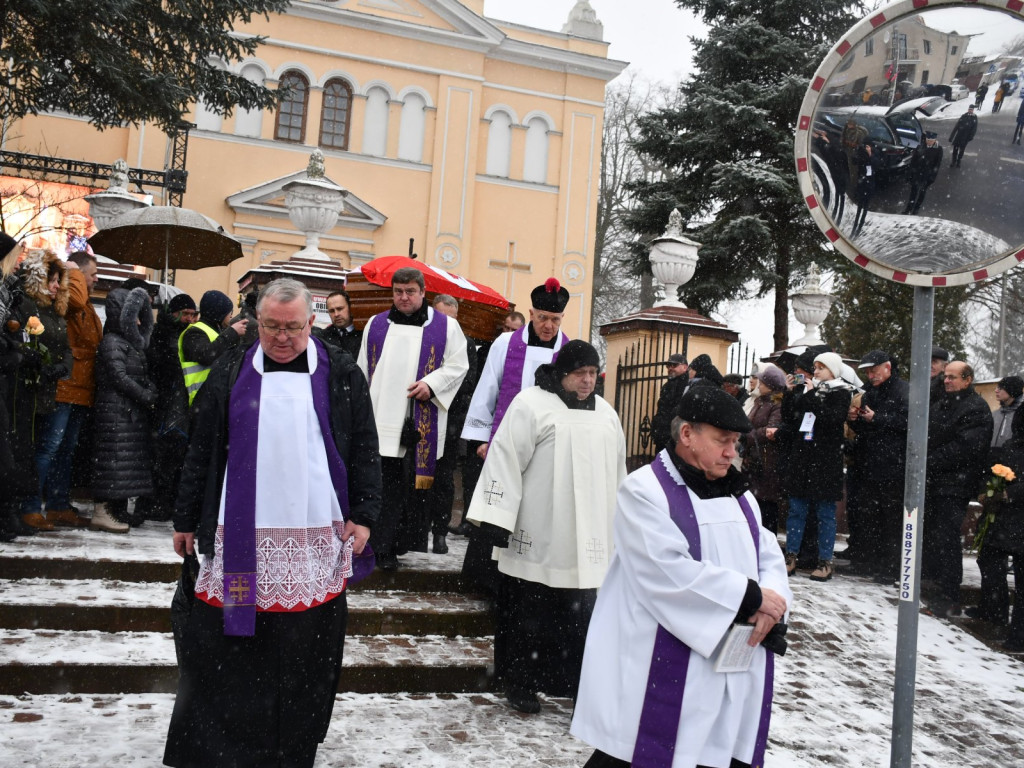 Burmistrza Józefa Grzegorza Kurek żegnało ponad tysiąc osób