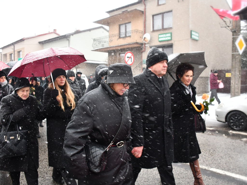 Burmistrza Józefa Grzegorza Kurek żegnało ponad tysiąc osób