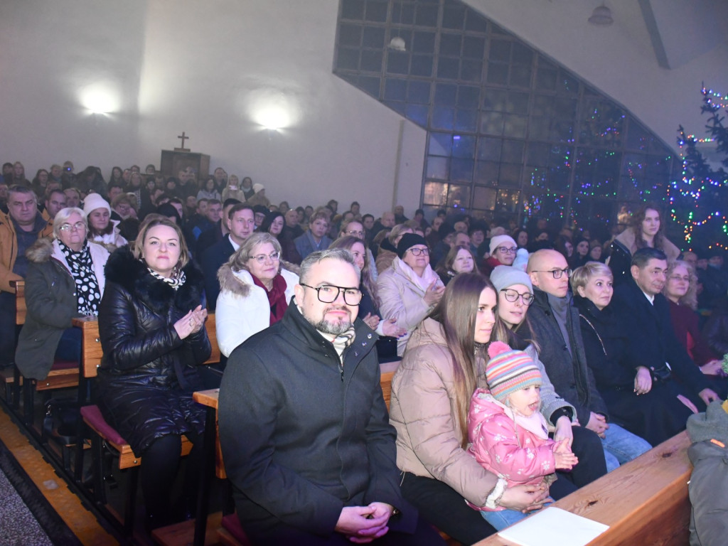 Nieprzemijający czas Świąt z Mateuszem Ziółko