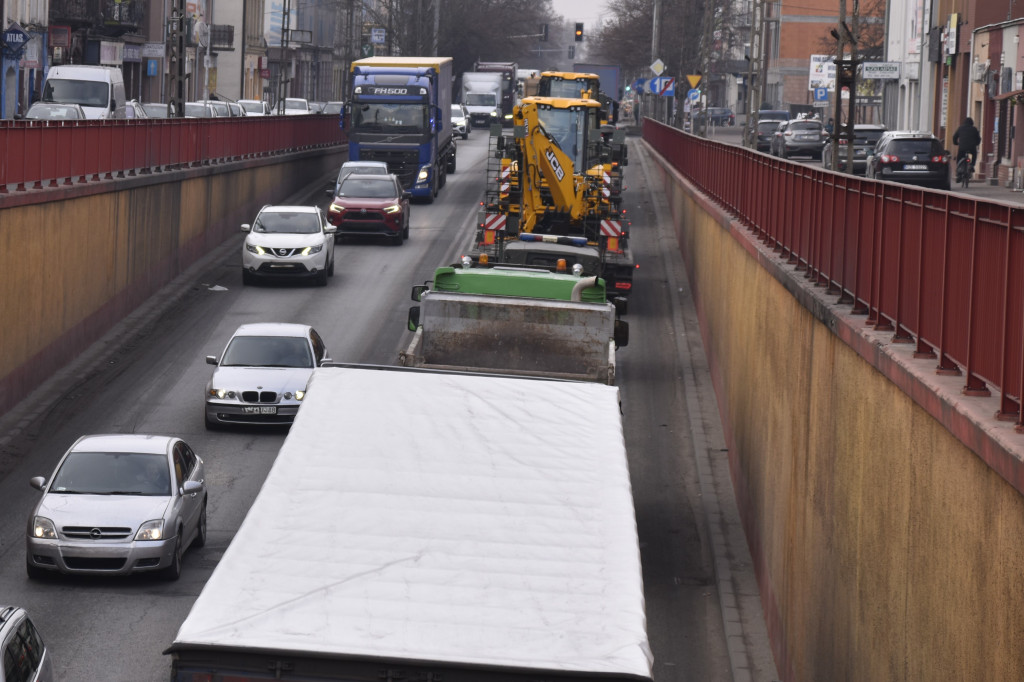 Śmiertelny wypadek na obwodnicy i zakorkowany Żyrardów