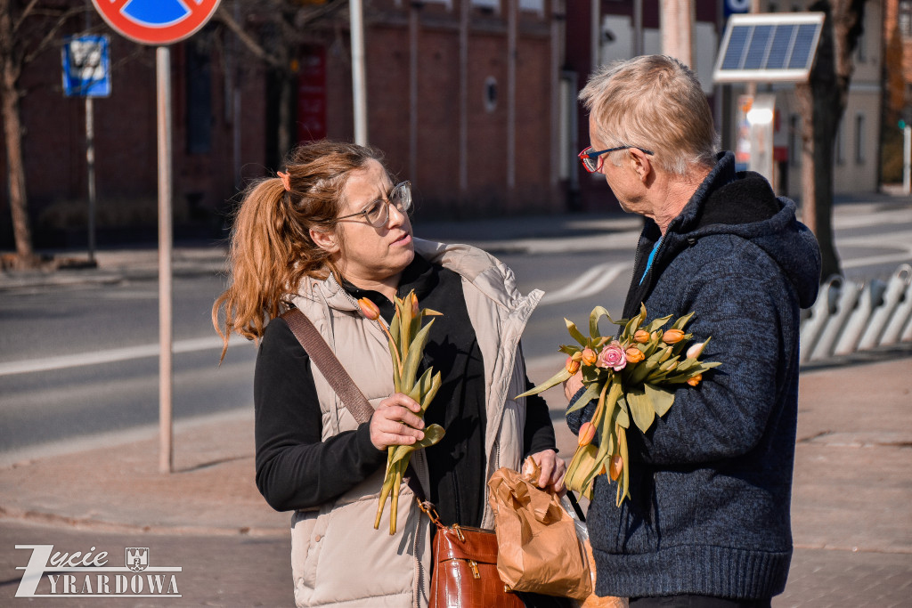 Kwiaty, uśmiechy i wdzięczność