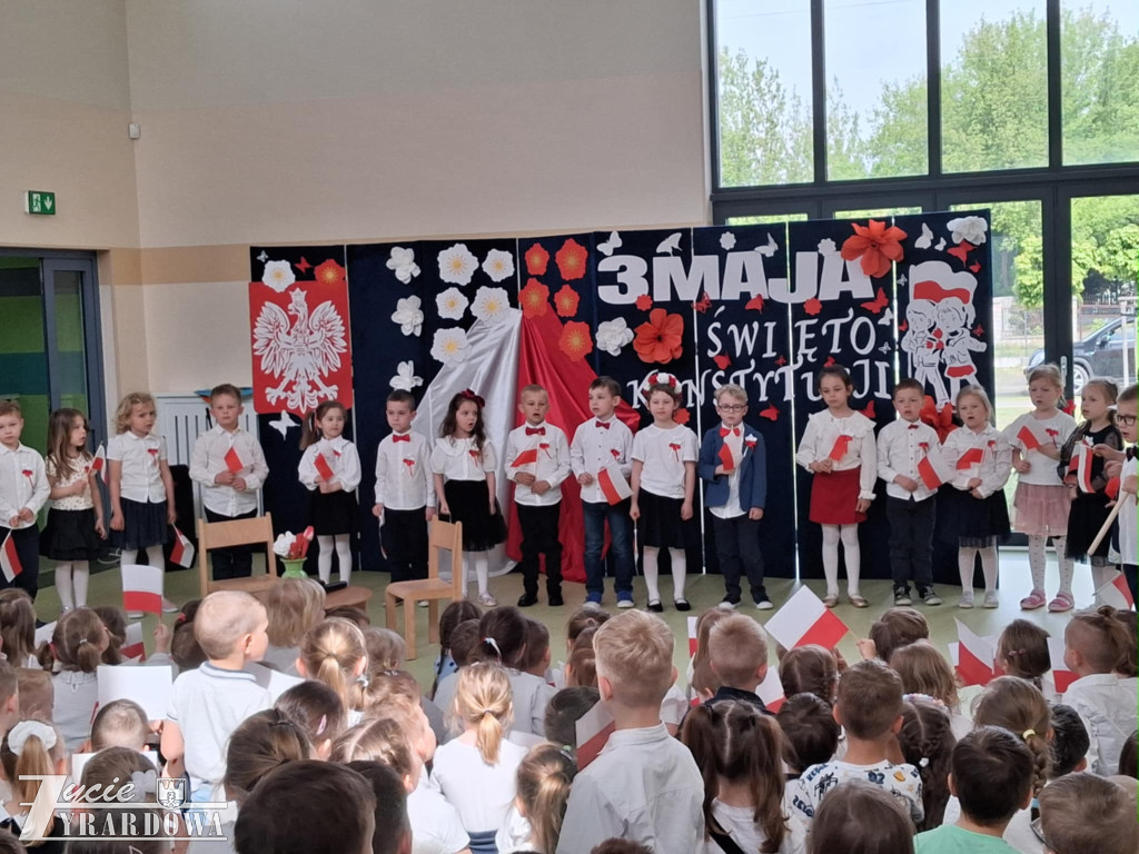 Przedszkolaki uczciły Święto Konstytucji 3 Maja