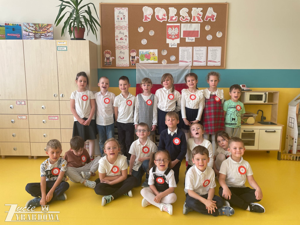 Przedszkolaki uczciły Święto Konstytucji 3 Maja