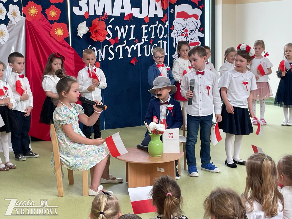 Przedszkolaki uczciły Święto Konstytucji 3 Maja